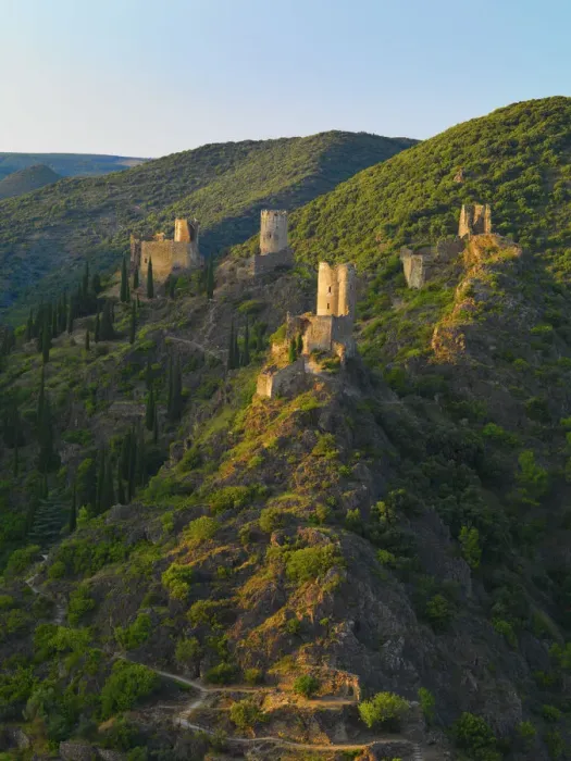 Framed Print : France, Languedoc, Lastours, Cathar castles (MR) Framed Print : France, Languedoc, Lastours, Cathar castles (MR)