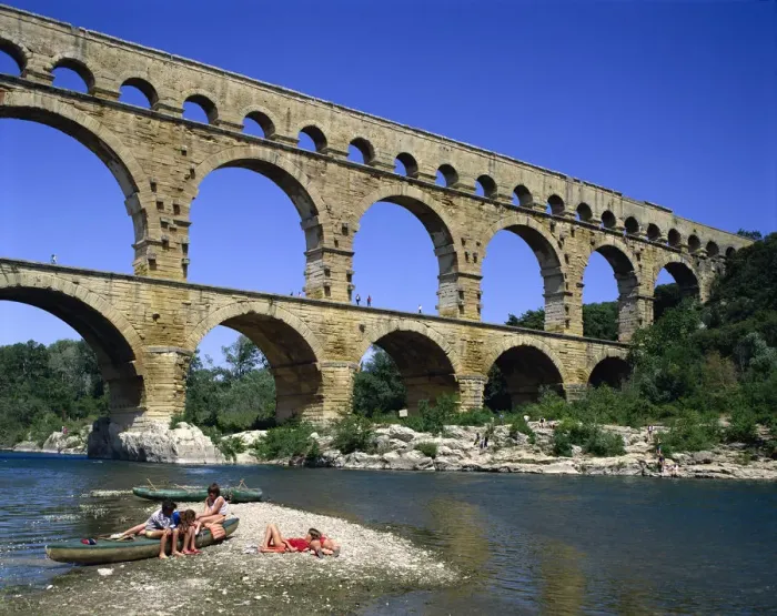 Framed Print : France, Languedoc-Roussillon, Pont du Gard