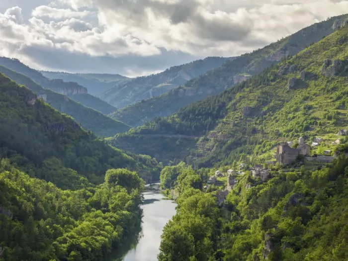 Framed Print : France, Lozere, Longuedoc-Roussillon, Gorges du Tarn, overview Framed Print : France, Lozere, Longuedoc-Roussillon, Gorges du Tarn, overview