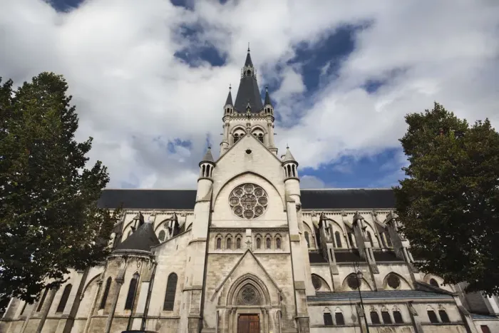 Framed Print : France, Marne, Champagne Region, Epernay, Notre Dame church Framed Print : France, Marne, Champagne Region, Epernay, Notre Dame church