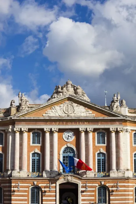 Framed Print : France, Midi-Pyrenees Region, Haute-Garonne Department, Toulouse, Place du Capitole Framed Print : France, Midi-Pyrenees Region, Haute-Garonne Department, Toulouse, Place du Capitole