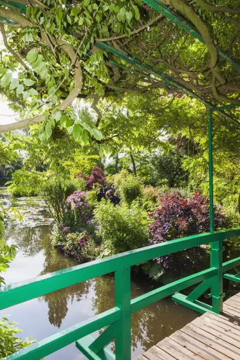 Framed Print : France, Normandy, Giverny, Monets Garden, The Water Lily Pond Framed Print : France, Normandy, Giverny, Monets Garden, The Water Lily Pond