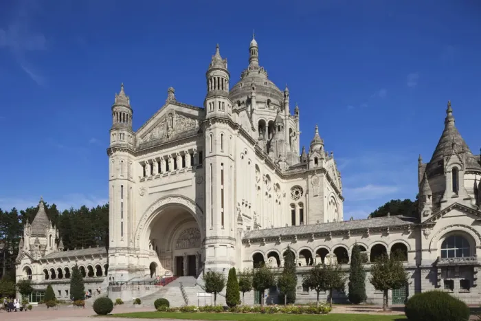 Framed Print : France, Normandy, Lisieux, Basilica of Saint Theresa