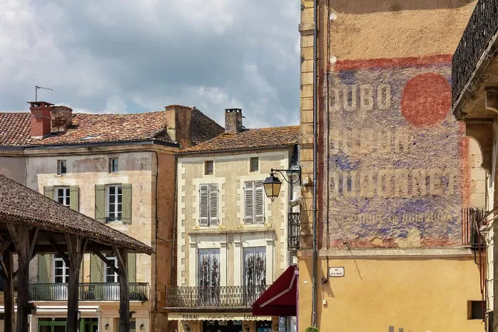 Framed Print : France, Nouvelle-Aquitaine, Dordogne, Perigord, Belvès, an advert for Dubonnet painted on a wall in the village square Framed Print : France, Nouvelle-Aquitaine, Dordogne, Perigord, Belvès, an advert for Dubonnet painted on a wall in the village square