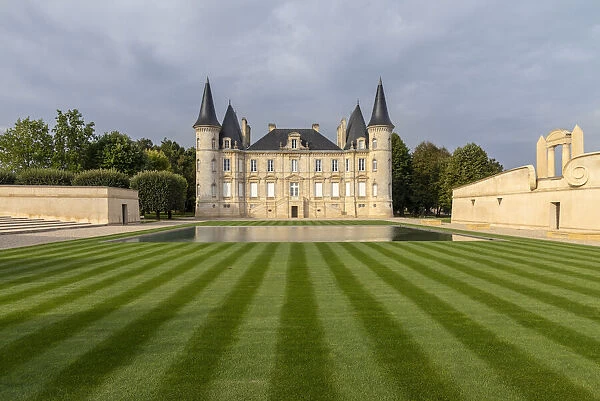 France, Nouvelle-Aquitaine, Gironde, Medoc, Pauillac, Chateau Pichon Baron