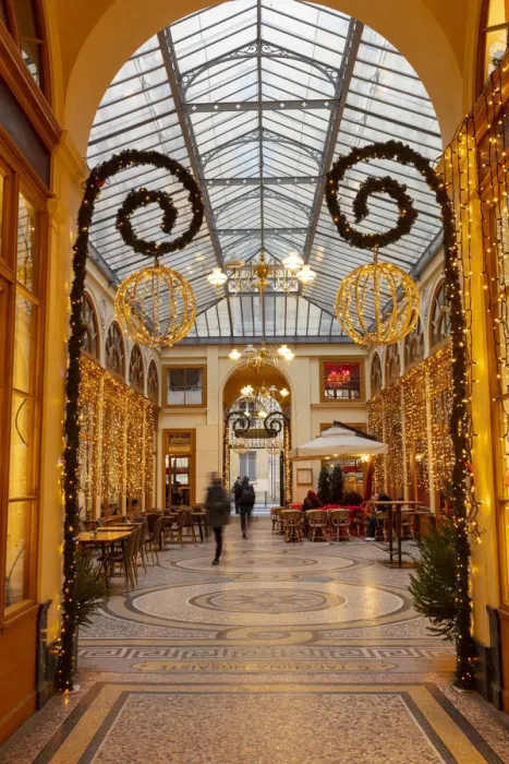 Framed Print : France, Paris, Galerie Vivienne at Christmas Framed Print : France, Paris, Galerie Vivienne at Christmas