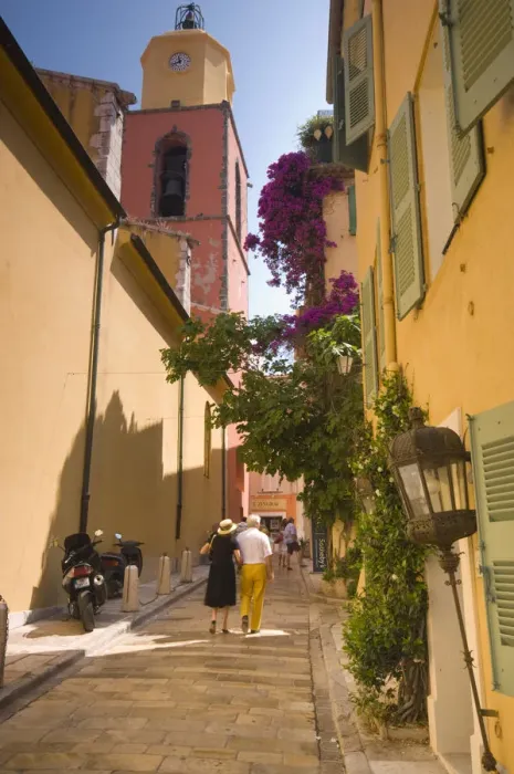 Framed Print : France, Provence-Alpes-Cote d Azur, Var, St. Tropez