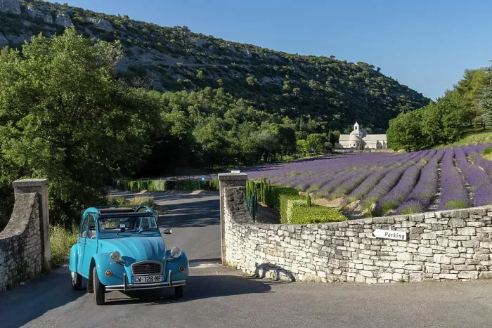 Framed Print : France, Provence-Alpes-Cote d Azur, Gordes, Citroen 2CV in front of Senanque abbey (abbaie de Senanque) & field of lavender Framed Print : France, Provence-Alpes-Cote d Azur, Gordes, Citroen 2CV in front of Senanque abbey (abbaie de Senanque) & field of lavender