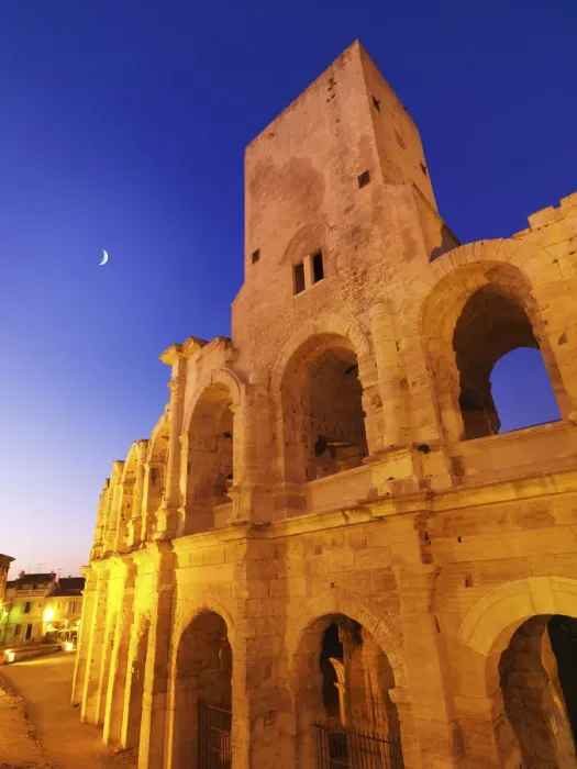 Framed Print : France, Provence, Arles, Roman Amphitheatre at dusk Framed Print : France, Provence, Arles, Roman Amphitheatre at dusk
