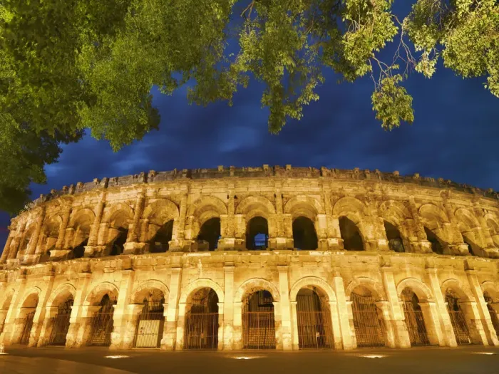 Framed Print : France, Provence, Nimes, Roman ampitheatre at dusk Framed Print : France, Provence, Nimes, Roman ampitheatre at dusk