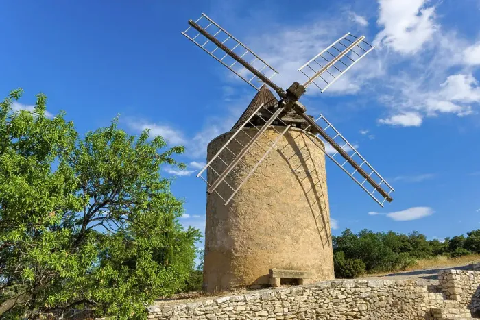 Framed Print : France, Provence, region Vaucluse, windmill near St-Saturnin-les-Apt town Framed Print : France, Provence, region Vaucluse, windmill near St-Saturnin-les-Apt town
