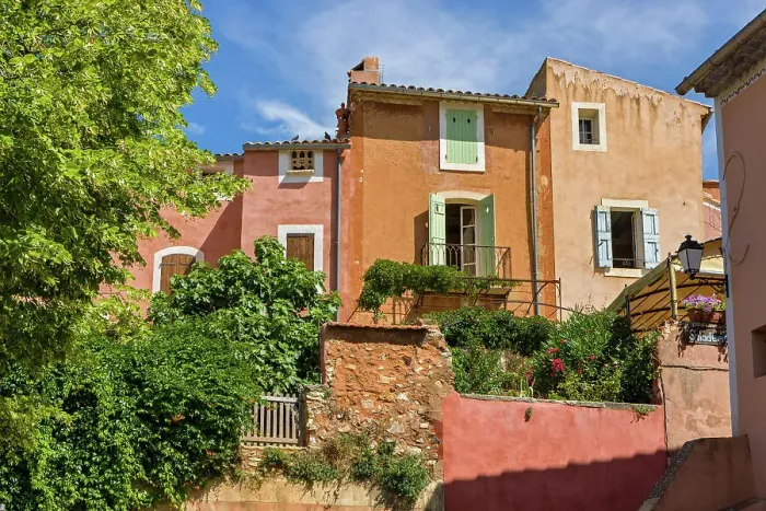 Framed Print : France, Provence, region Vaucluse, Roussillon village