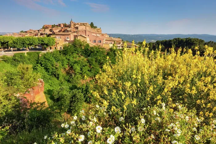 Framed Print : France, Provence, region Vaucluse, Roussillon village