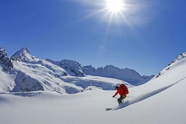Freeride skier, Chamonix-Zermatt, Swiss Alps, Switzerland
