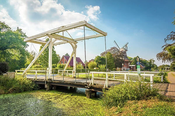 Frerichsbruegg bascule bridge in WestGrossefehn over the Fehn Canal, Grossefehn, East Frisia, Lower Saxony, Germany