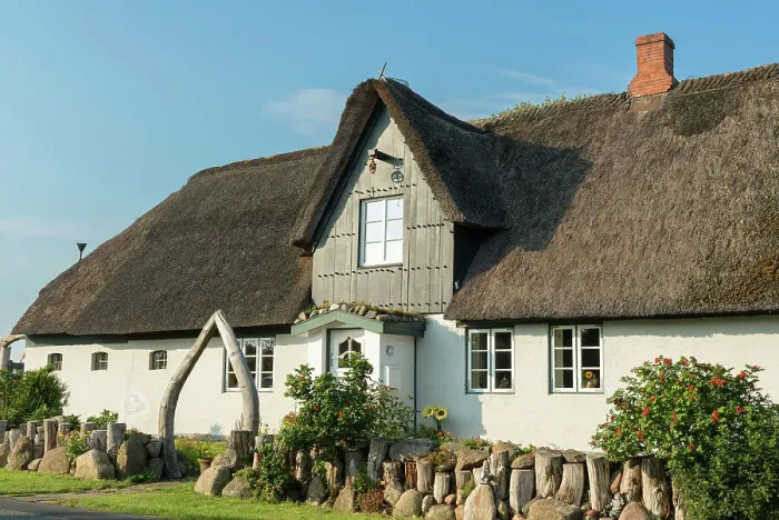 Framed Print : Friesian house in Nieblum on Foehr, Foehr Island, North Friesland, Schleswig-Holstein, Germany, Europe Framed Print : Friesian house in Nieblum on Foehr, Foehr Island, North Friesland, Schleswig-Holstein, Germany, Europe