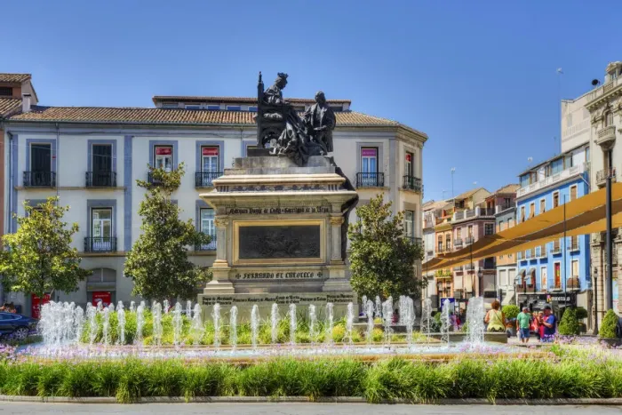Framed Print : Fuente Isabel La Catolica Y Colon on the Plaza Isabel Catolica, Granada, Andalusia, Spain Framed Print : Fuente Isabel La Catolica Y Colon on the Plaza Isabel Catolica, Granada, Andalusia, Spain