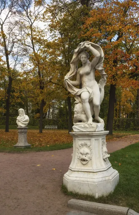 Framed Print : Galatea and Boreas statues in Catherine Park, Pushkin (Tsarskoye Selo), near St Framed Print : Galatea and Boreas statues in Catherine Park, Pushkin (Tsarskoye Selo), near St