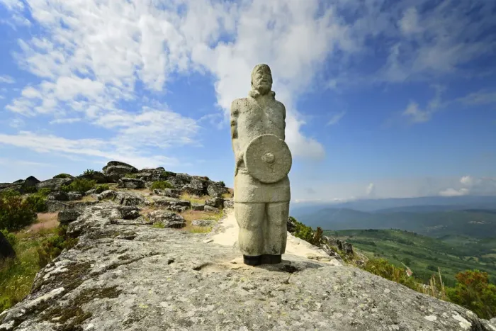 Framed Print : A galician-lusitanian warrior watch the horizon on the top of the Iron Age settlement Framed Print : A galician-lusitanian warrior watch the horizon on the top of the Iron Age settlement