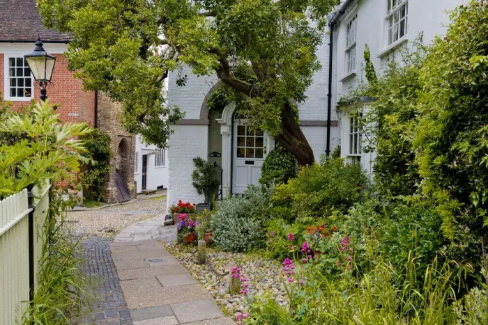 Framed Print : Garden Cottage, Rye, East Sussex, England