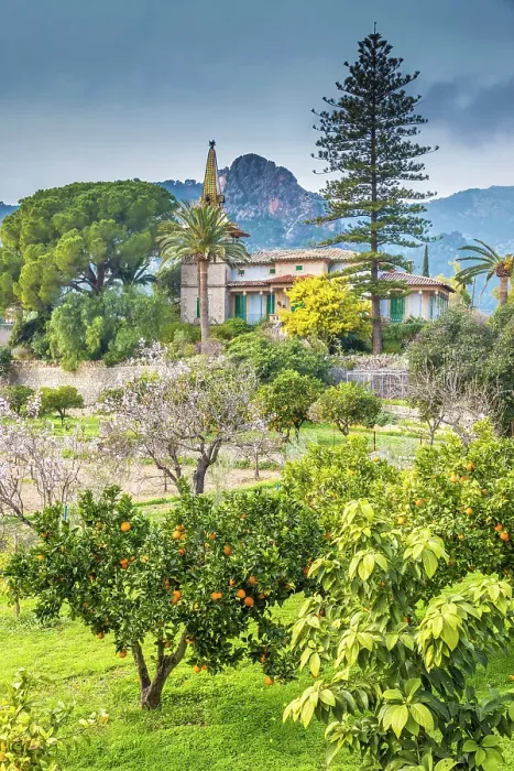 Framed Print : Gardens and Villa Francisco, Bunyola, Mallorca, Balearic Islands, Spain