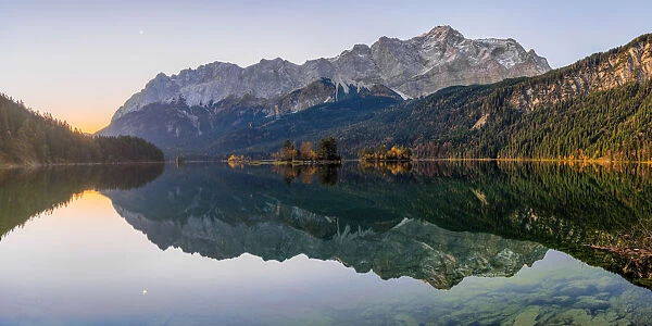 Garmisch Partenkirchen, Bavaria, Germany, Europe. Eibsee lake at sunrise