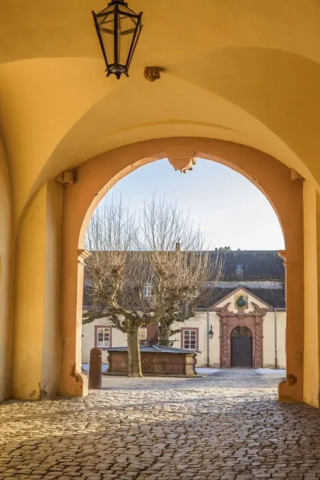 Framed Print : Gate to the inner courtyard of Bad Homburg Palace, Taunus, Hesse, Germany Framed Print : Gate to the inner courtyard of Bad Homburg Palace, Taunus, Hesse, Germany