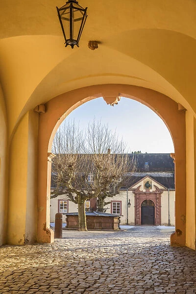 Gate to the inner courtyard of Bad Homburg Palace, Taunus, Hesse, Germany