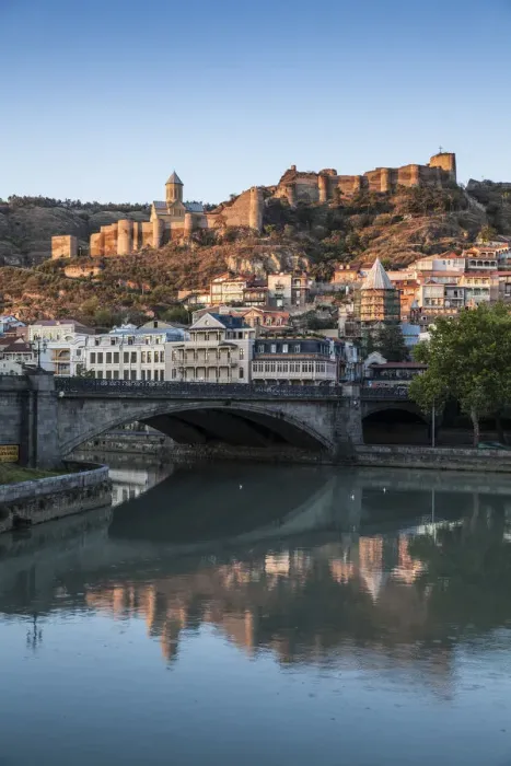 Framed Print : Georgia, Tbilisi, View of Mtkvari (Kura) river, Metekhi bridge, Old town and Narikala Framed Print : Georgia, Tbilisi, View of Mtkvari (Kura) river, Metekhi bridge, Old town and Narikala