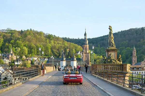 Germany, Baden-WAorttemberg, Heidelberg. Alte Brucke (old bridge) and buildings in