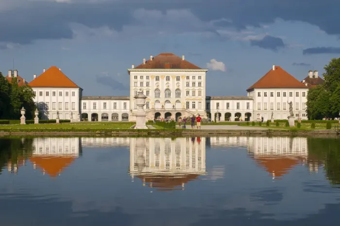 Framed Print : Germany, Bavaria (Bayern), Munich (MAonchen), Schloss Nymphenburg Framed Print : Germany, Bavaria (Bayern), Munich (MAonchen), Schloss Nymphenburg