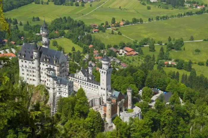 Framed Print : Germany, Bavaria (Bayern), Neuschwanstein Castle Framed Print : Germany, Bavaria (Bayern), Neuschwanstein Castle