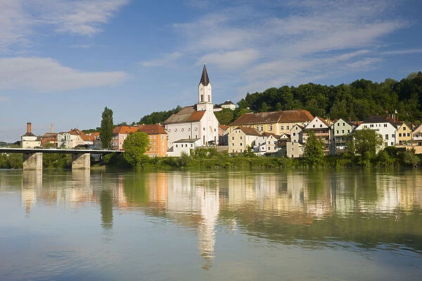 Germany, Bayern  /  Bavaria, Passau, Inn River and St. Gertraud church
