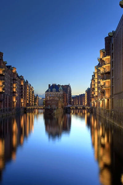 Germany, Hamburg, Warehouses and new apartments in the converted Speichrstadt district