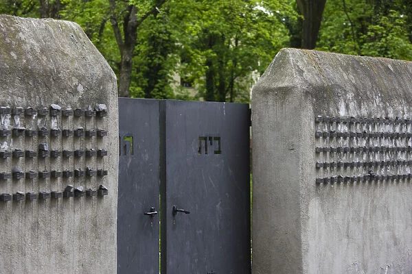 Germany, Hessen, Frankfurt-am-Main, Jewish cemetery, gates