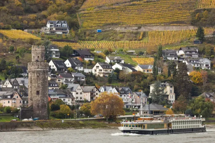 Framed Print : Germany, Rheinland-Pfalz, Oberwesel, town wall watch tower by the Rhein River, autumn Framed Print : Germany, Rheinland-Pfalz, Oberwesel, town wall watch tower by the Rhein River, autumn