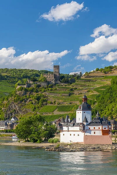 Germany, Rhineland Palatinate, River Rhine, Burg Gutenfels and Burg Pfalzgravenstein