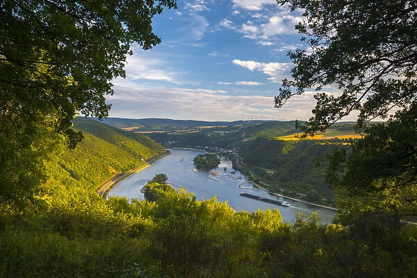 Germany, Rhineland Palatinate, River Rhine and Bacharach