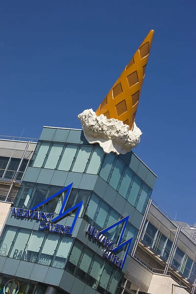 Germany, Rhineland-Westphalia, Cologne, Neumarkt area, large ice cream cone sculpture