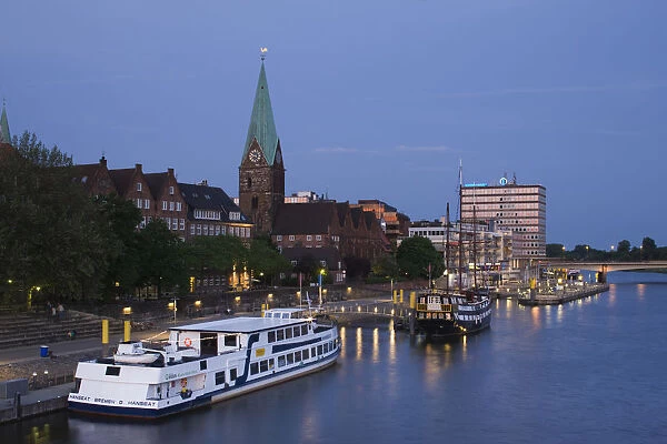 Germany, State of Bremen, Bremen, Weser River waterfront