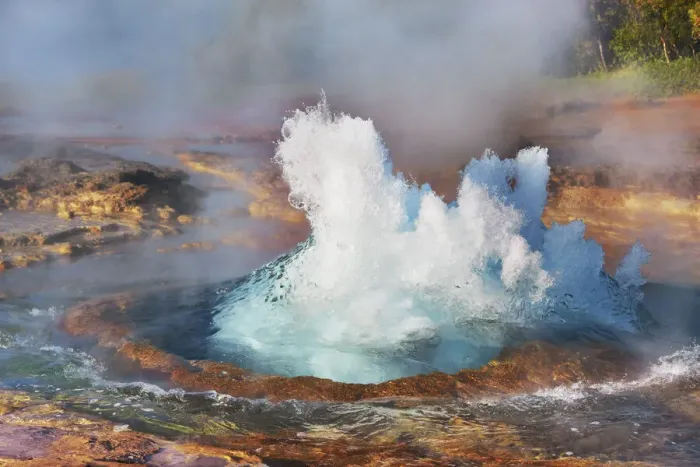 Framed Print : Geyser Strokkur erupting - Iceland, Southern Region, Haukadalur, Strokkur Framed Print : Geyser Strokkur erupting - Iceland, Southern Region, Haukadalur, Strokkur