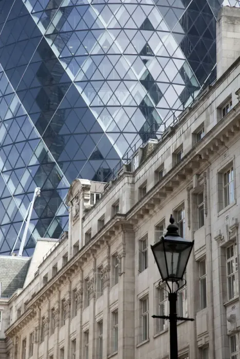 Framed Print : Gherkin building (Swiss Re), London, England, UK Framed Print : Gherkin building (Swiss Re), London, England, UK