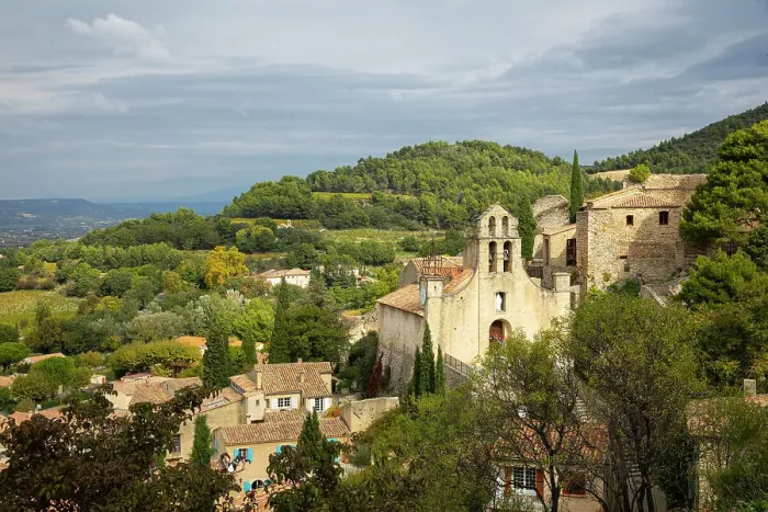 Framed Print : Gigondas and the Dentelles de Montmirail mountains beyond, Provence, Vaucluse, France Framed Print : Gigondas and the Dentelles de Montmirail mountains beyond, Provence, Vaucluse, France