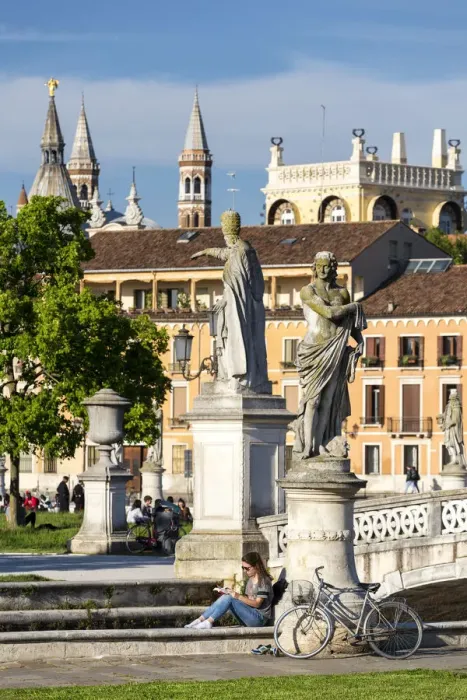 Framed Print : A girl reading in Prato della Valle, Padova, Veneto, Italy, Europe Framed Print : A girl reading in Prato della Valle, Padova, Veneto, Italy, Europe