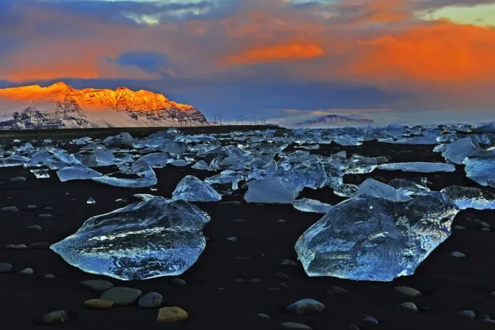 Framed Print : Glacial lake with icebergs Jokulsarlon, Iceland Framed Print : Glacial lake with icebergs Jokulsarlon, Iceland