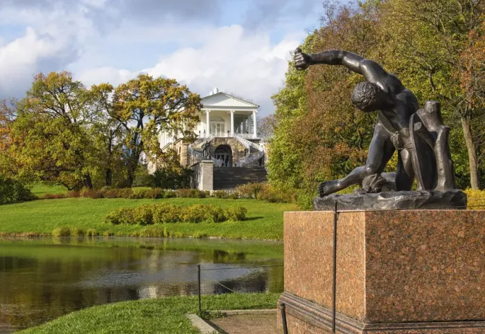 Framed Print : Gladiator statue with Cameron Gallery in the background, Catherine Park Framed Print : Gladiator statue with Cameron Gallery in the background, Catherine Park