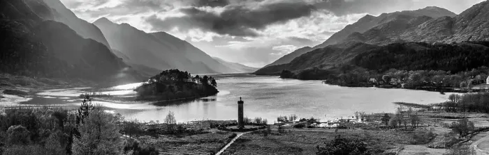 Framed Print : Glenfinnan Monument on Loch Sheil, Highland Region, Scotland