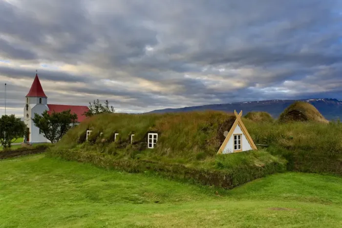 Framed Print : Glumbaer Church and Turf Roofed Farm Museum, Varmahlid, Iceland