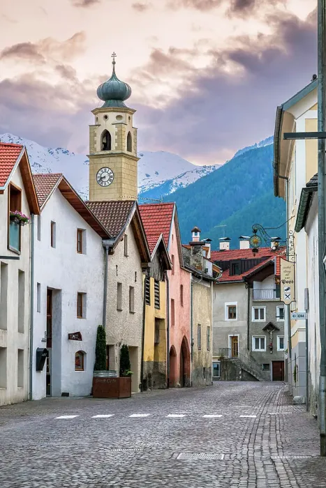 Framed Print : Glurns-Glorenza, Vinschgau-Val Venosta, Alto Adige-South Tyrol, Italy Framed Print : Glurns-Glorenza, Vinschgau-Val Venosta, Alto Adige-South Tyrol, Italy