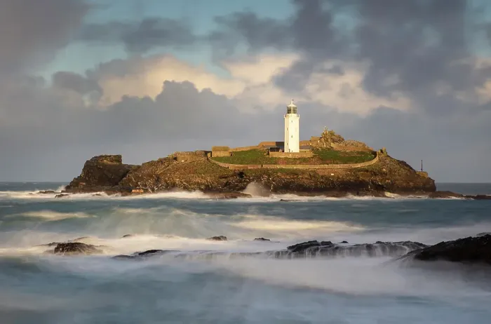 Framed Print : Godrevy Lightrhouse and Godrevy Island, near Hayle, North Cornwall, England Framed Print : Godrevy Lightrhouse and Godrevy Island, near Hayle, North Cornwall, England